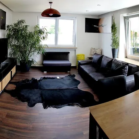 Apartments- Stilvolles 95 Qm Mit Balkon Und Parkplatz Apartment Augsburg
