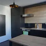 Apartments- Stilvolles 95 Qm Mit Balkon Und Parkplatz Augsbourg