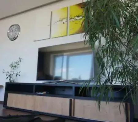 Apartments- Stilvolles 95 Qm Mit Balkon Und Parkplatz Augsburg