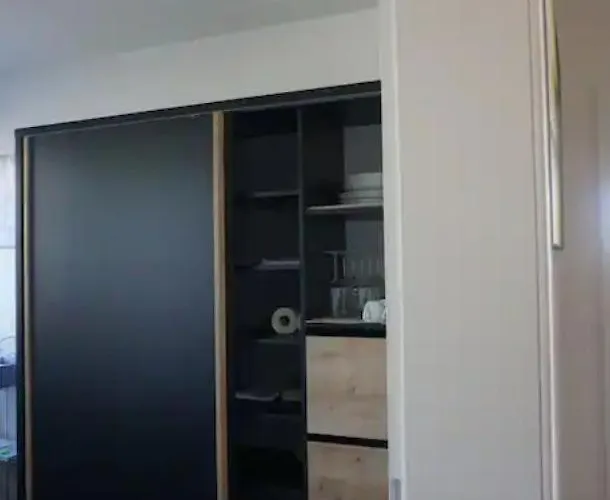 Apartments- Stilvolles 95 Qm Mit Balkon Und Parkplatz Appartement Augsburg