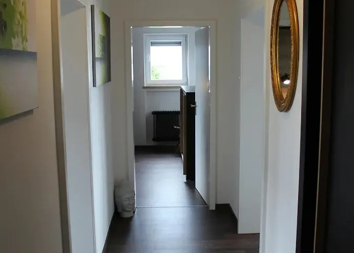 Apartments- Stilvolles 95 Qm Mit Balkon Und Parkplatz