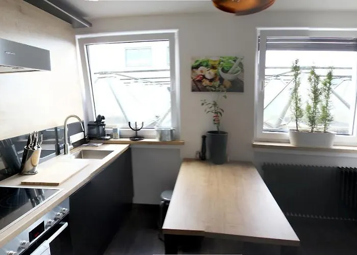 Apartments- Stilvolles 95 Qm Mit Balkon Und Parkplatz Apartment Augsburg